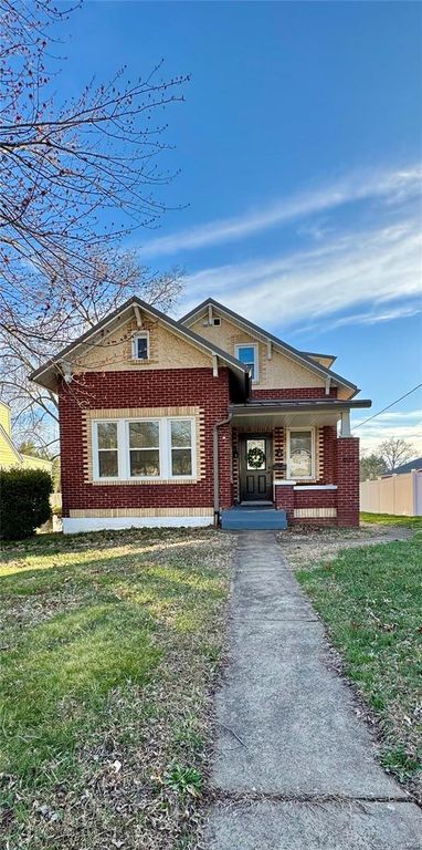 1522 E 5th Street, Washington, MO 63090