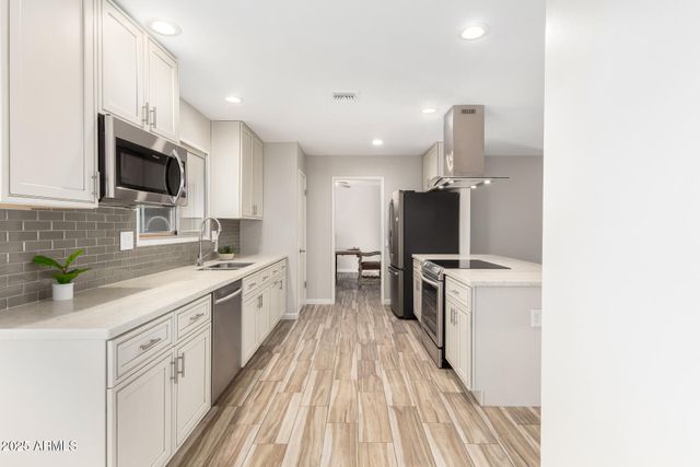 13234 W DESERT GLEN Drive, Sun City West, AZ 85375