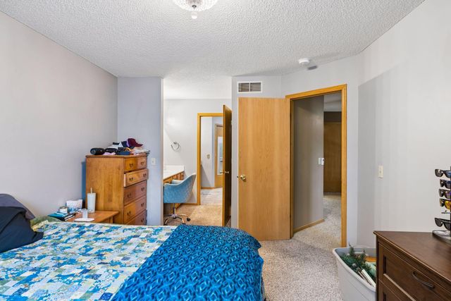 4099 Meadowlark Curve, Eagan, MN 55122