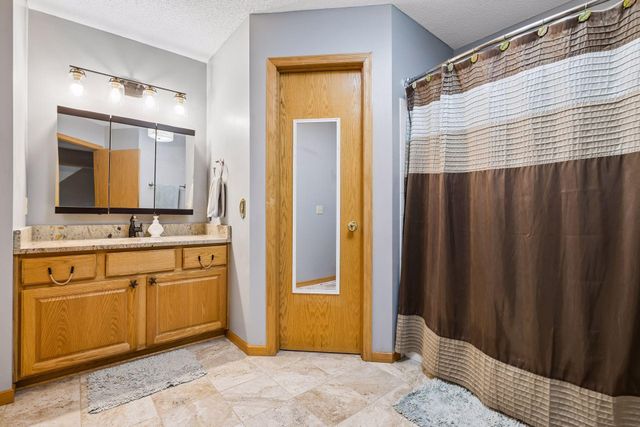 4099 Meadowlark Curve, Eagan, MN 55122
