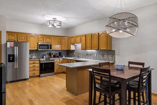 4099 Meadowlark Curve, Eagan, MN 55122