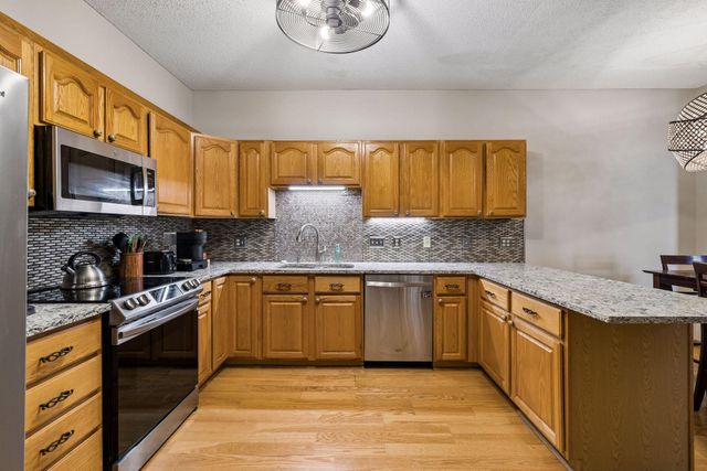 4099 Meadowlark Curve, Eagan, MN 55122