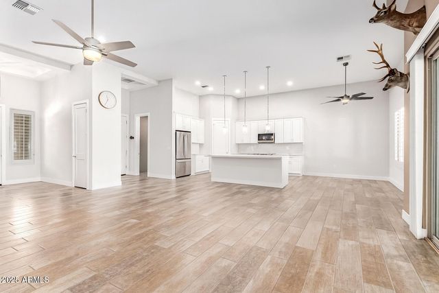 34319 N 7TH Street, Phoenix, AZ 85085