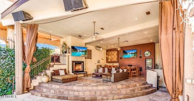 12110 DOUBLE JAY Drive, El Paso, TX 79936