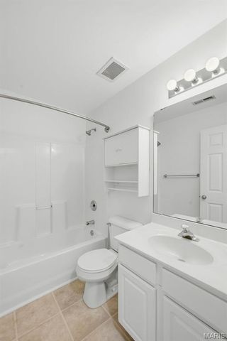 410 Benton Drive L, St Peters, MO 63376
