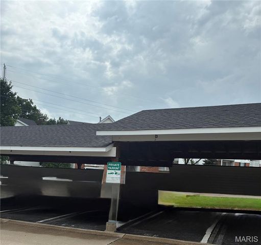 410 Benton Drive L, St Peters, MO 63376