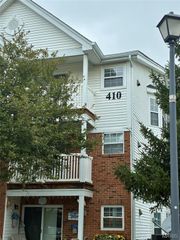 410 Benton Drive L, St Peters, MO 63376