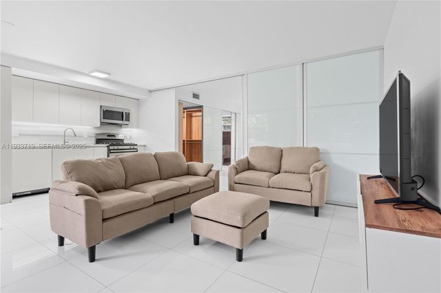 301 Jefferson Ave 2C, Miami Beach, FL 33139