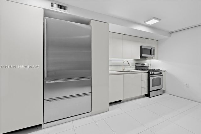 301 Jefferson Ave 2C, Miami Beach, FL 33139