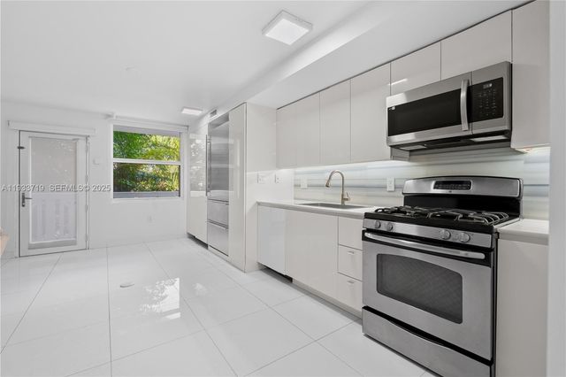 301 Jefferson Ave 2C, Miami Beach, FL 33139