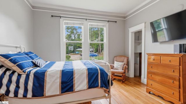 429 Grove Street, Greenwood, SC 29646