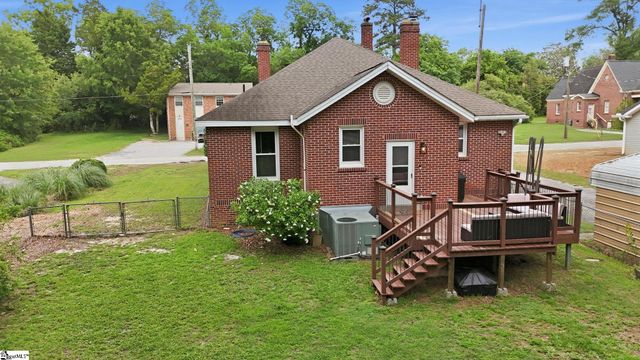 429 Grove Street, Greenwood, SC 29646