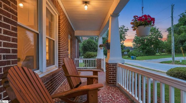429 Grove Street, Greenwood, SC 29646