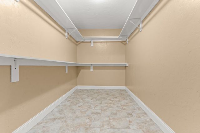 810 Alexander Road, Mt Pleasant, TX 75455