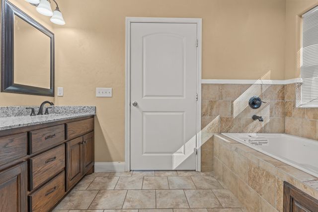 810 Alexander Road, Mt Pleasant, TX 75455