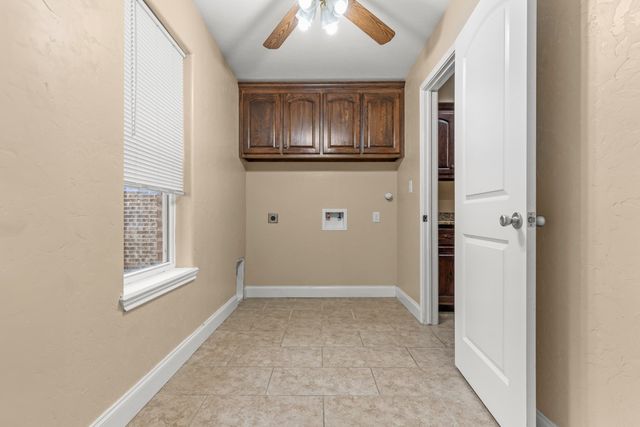 810 Alexander Road, Mt Pleasant, TX 75455