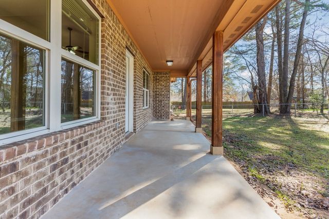 810 Alexander Road, Mt Pleasant, TX 75455