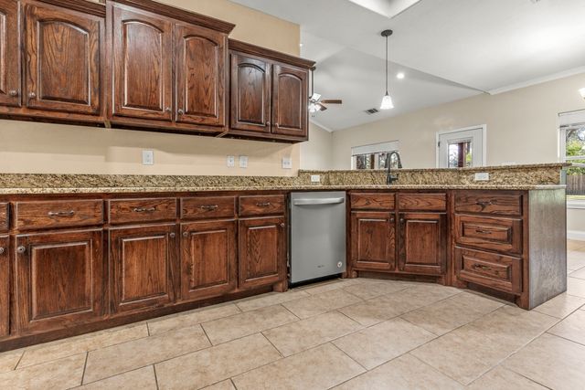 810 Alexander Road, Mt Pleasant, TX 75455