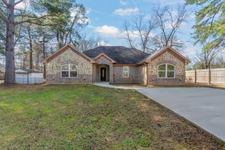 810 Alexander Road, Mt Pleasant, TX 75455