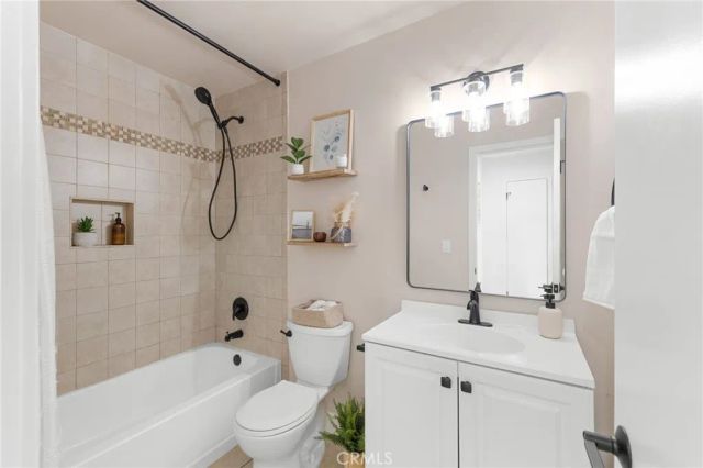 5001 Stoney Creek Rd 354, Culver City, CA 90230