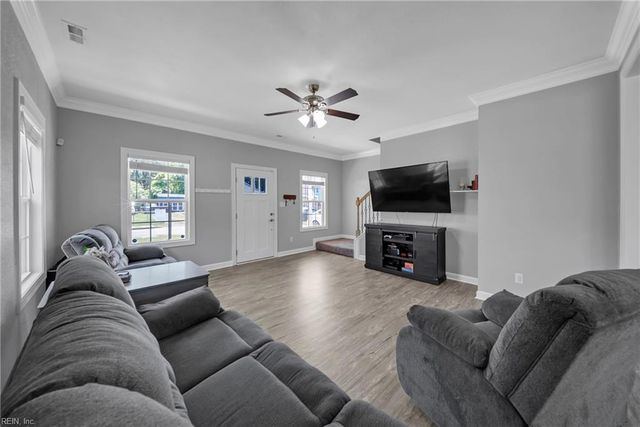 206 Raleigh AVE, Suffolk, VA 23434