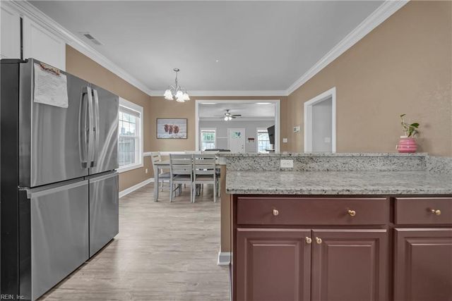 206 Raleigh AVE, Suffolk, VA 23434