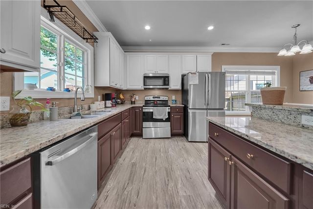 206 Raleigh AVE, Suffolk, VA 23434