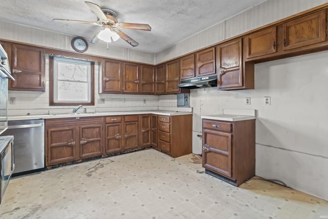 3715 N 900 E, Greentown, IN 46936