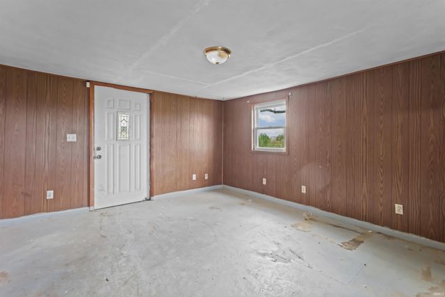 3715 N 900 E, Greentown, IN 46936