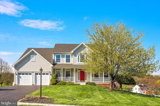 20 SYDNEY DR, Hanover, PA 17331