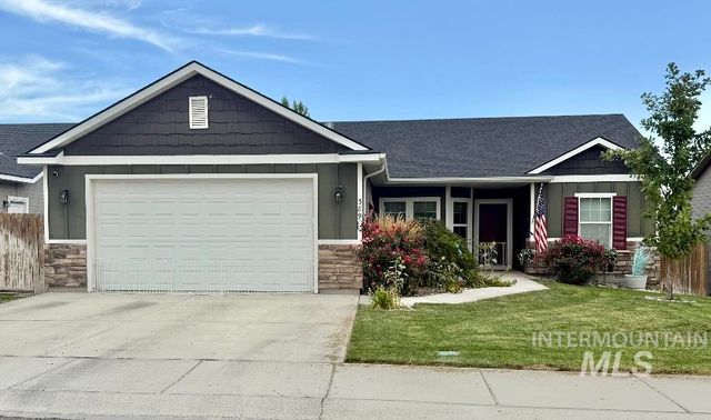 389 Arrow St, Twin Falls, ID 83301