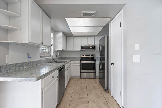 5633 MARVELL AVENUE, Orlando, FL 32839