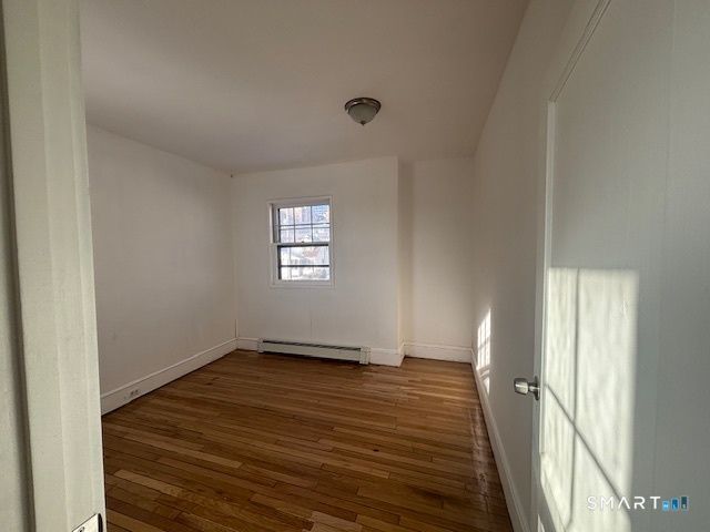 292 Ridgefield Avenue 2, Bridgeport, CT 06610