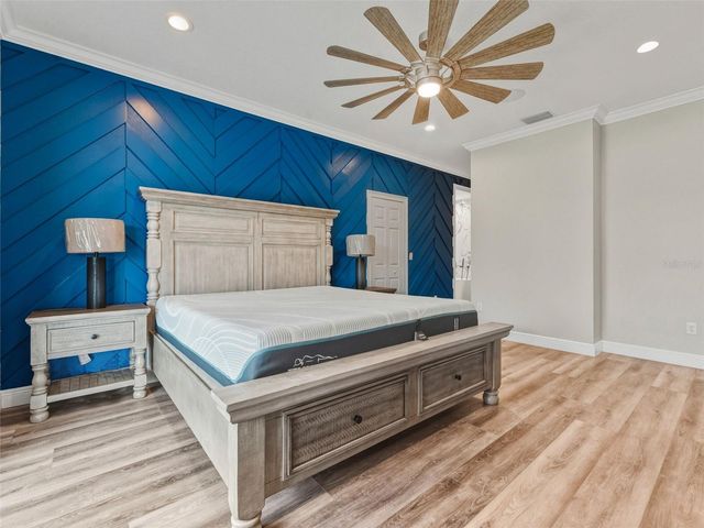 8717 DRIFTWOOD DRIVE, Tampa, FL 33615