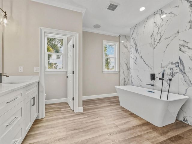 8717 DRIFTWOOD DRIVE, Tampa, FL 33615