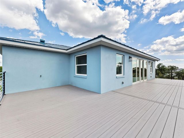 8717 DRIFTWOOD DRIVE, Tampa, FL 33615