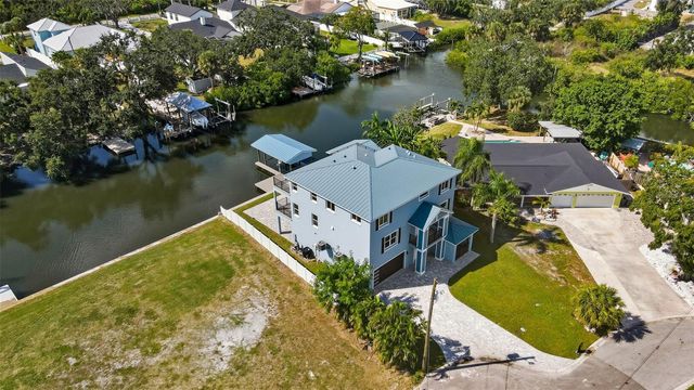8717 DRIFTWOOD DRIVE, Tampa, FL 33615