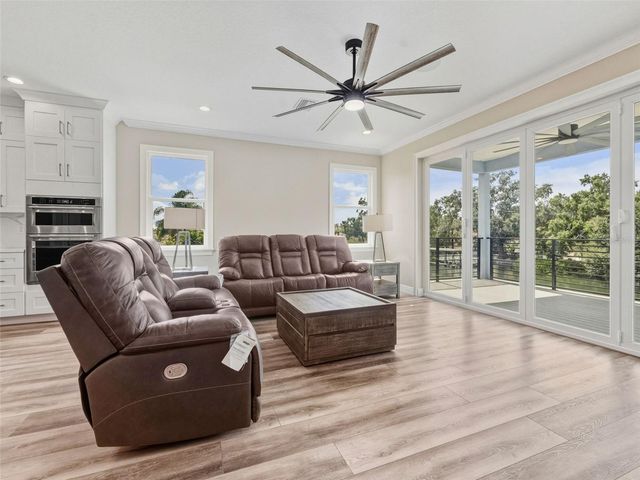 8717 DRIFTWOOD DRIVE, Tampa, FL 33615