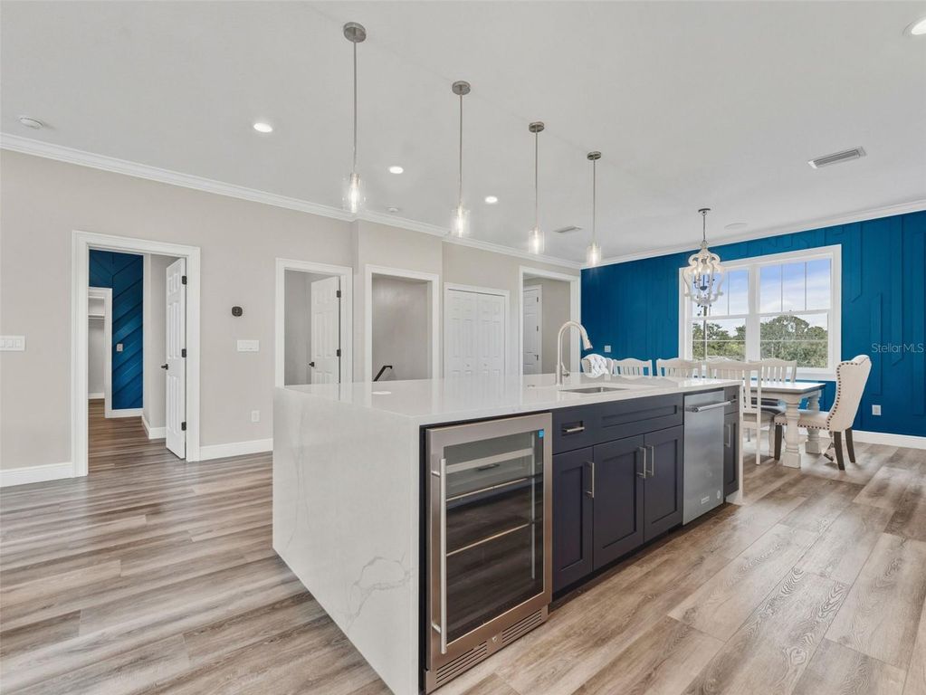 Image 15 of property listing at 8717 DRIFTWOOD DRIVE, Tampa, FL 33615