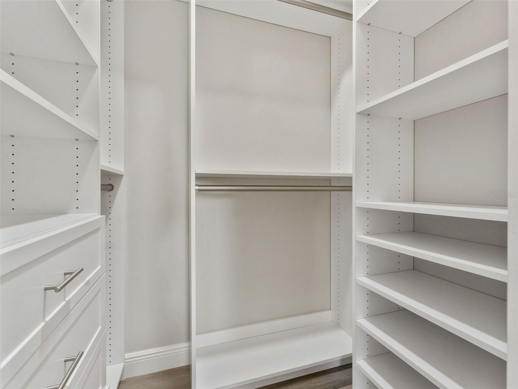 Image 27 of property listing at 8717 DRIFTWOOD DRIVE, Tampa, FL 33615