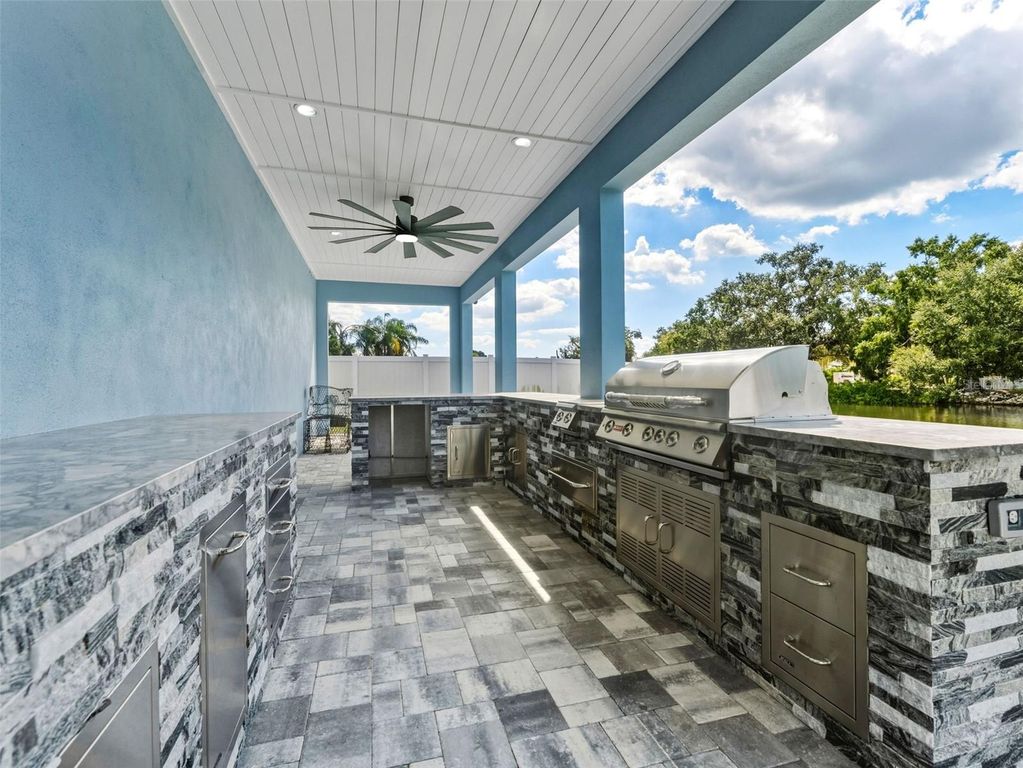 Image 58 of property listing at 8717 DRIFTWOOD DRIVE, Tampa, FL 33615