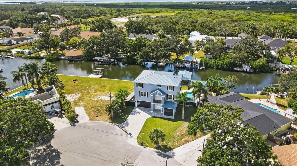 Image 68 of property listing at 8717 DRIFTWOOD DRIVE, Tampa, FL 33615