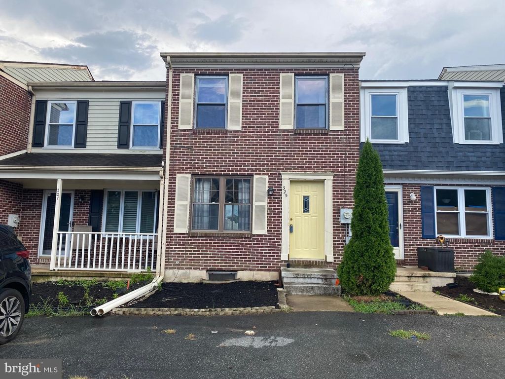 325 BARLEY DR, Newark, DE 19702