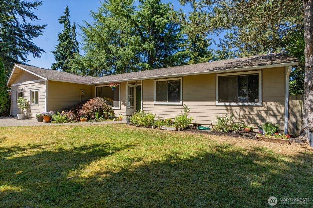 1225 Solar Court NE, Olympia, WA 98516