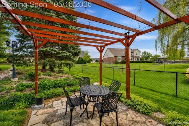 22280 John Deere Lane, Macomb, MI 48044