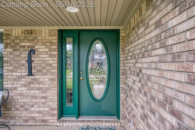 22280 John Deere Lane, Macomb, MI 48044