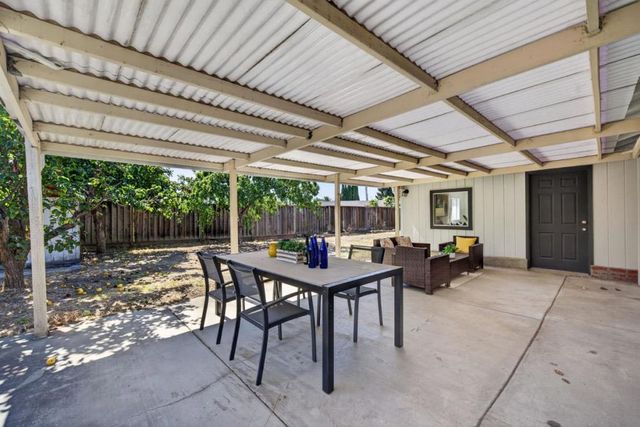 1679 Flickinger Avenue, San Jose, CA 95131