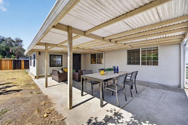 1679 Flickinger Avenue, San Jose, CA 95131
