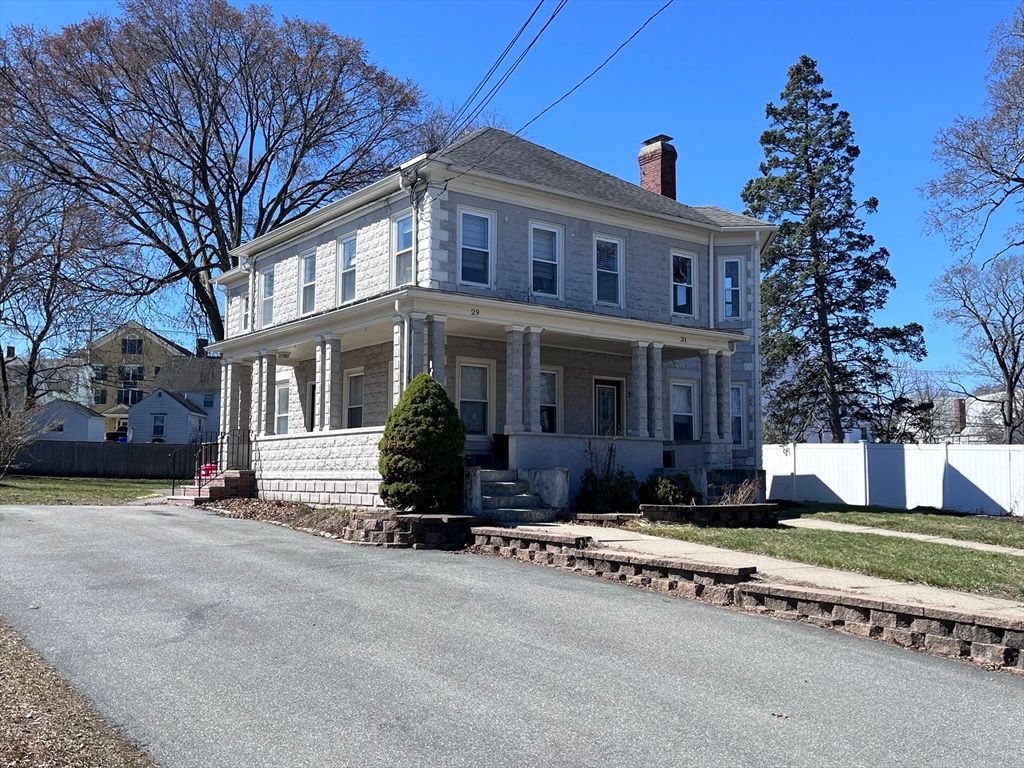 29-31 Middlesex St 1, Chelmsford, MA 01863