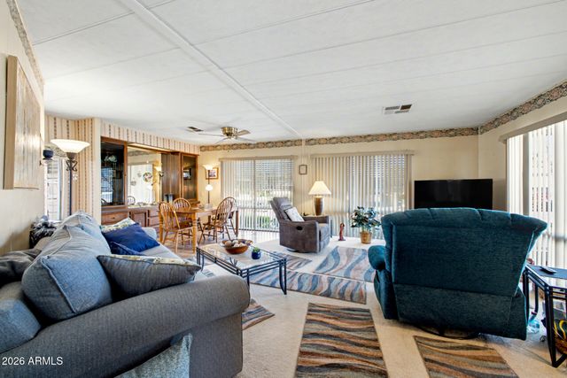 2650 W UNION HILLS Drive 8, Phoenix, AZ 85027